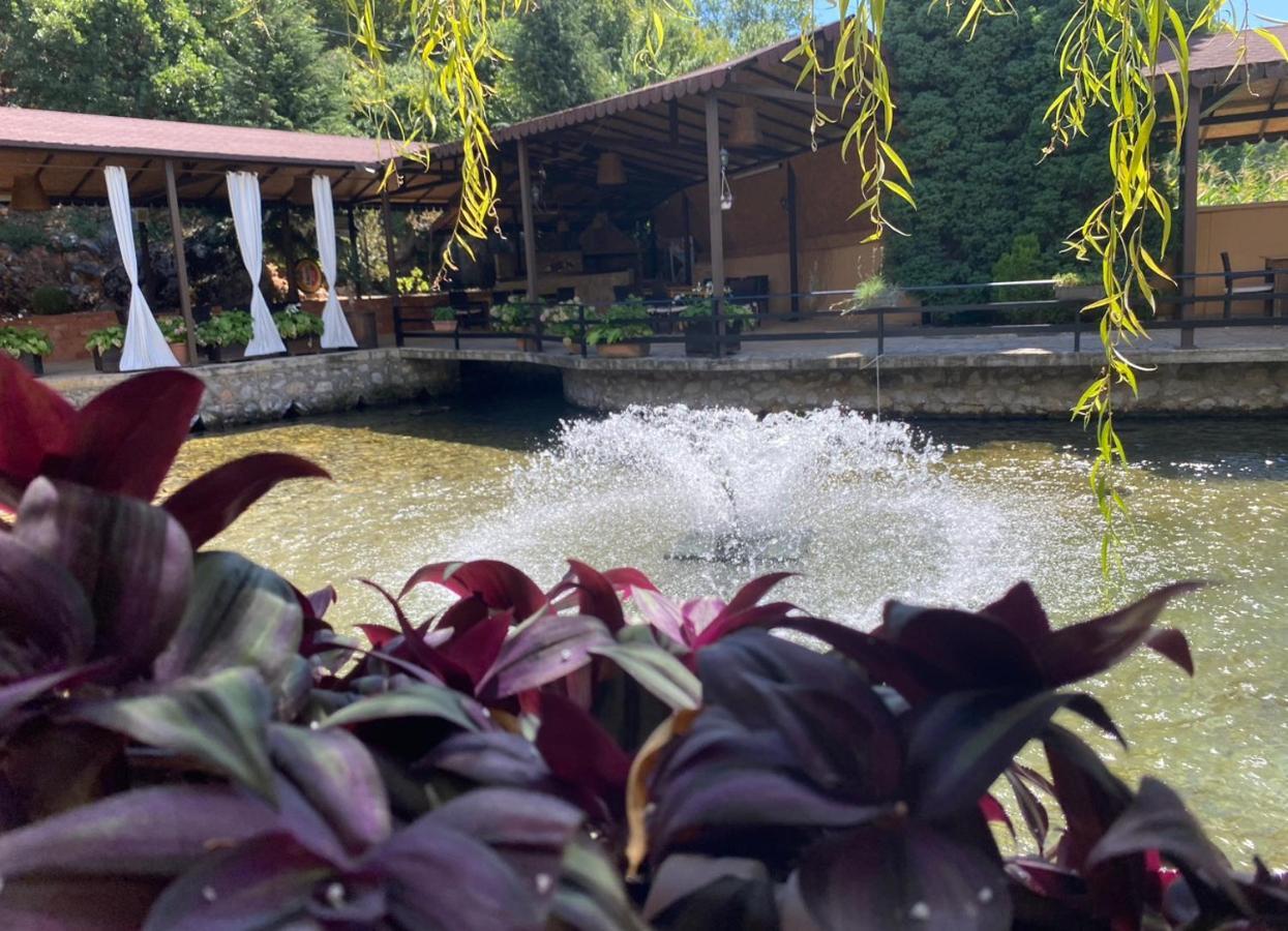Rritja E Koranit Hotel Tushemisht Kültér fotó