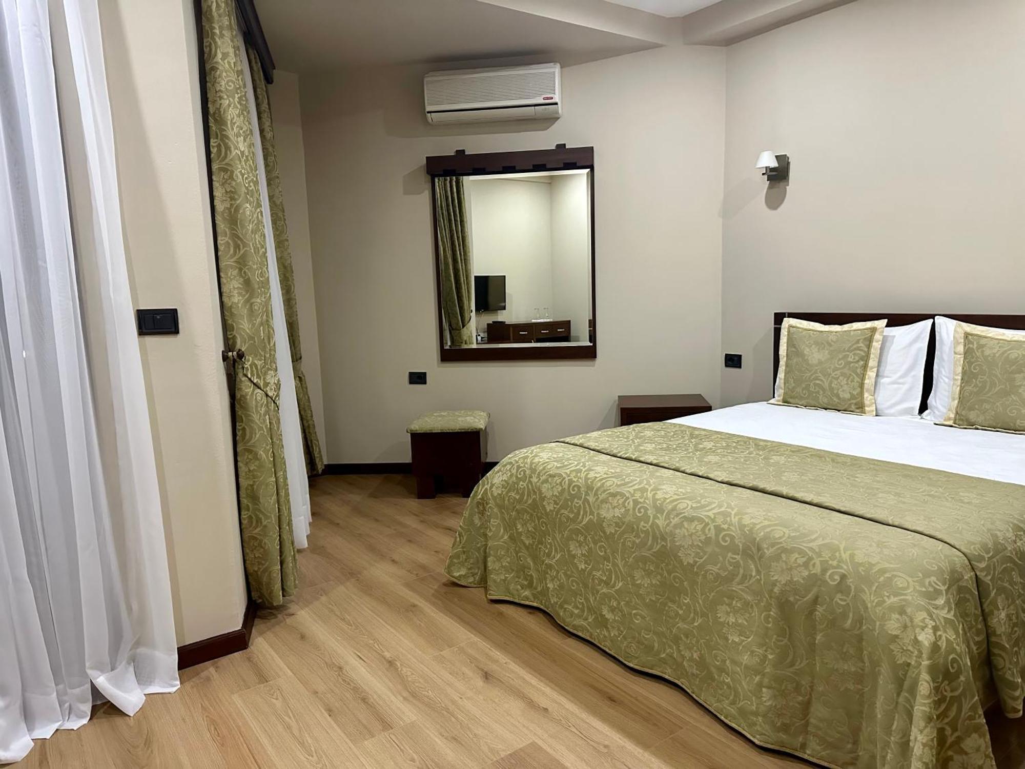 Rritja E Koranit Hotel Tushemisht Kültér fotó