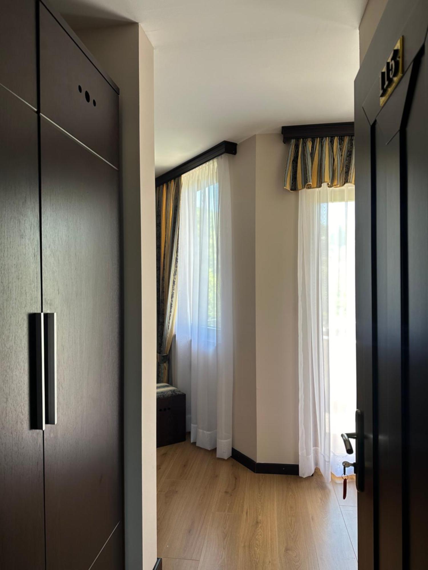 Rritja E Koranit Hotel Tushemisht Kültér fotó