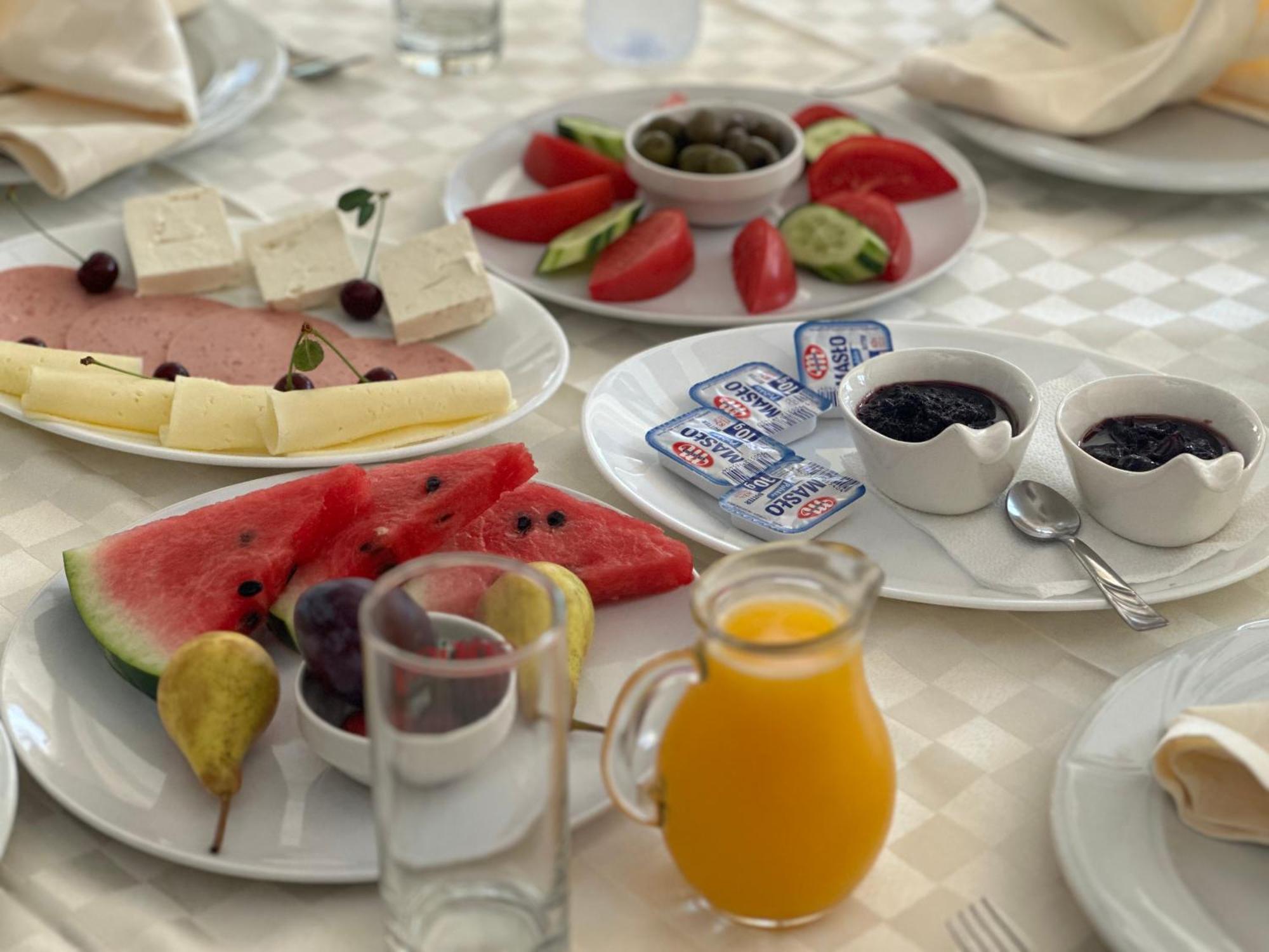 Rritja E Koranit Hotel Tushemisht Kültér fotó